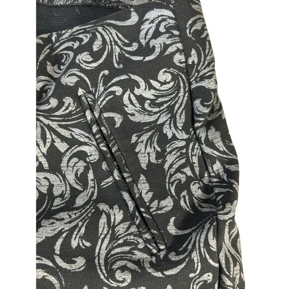 Chico's Pants Black Gray Floral Women's Sz 1.5 / US 10 Stretch Slimming - Picture 4 of 9